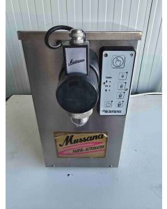 Gebruikte Mussana Pony slagroommachine, in nette staat, 230 Volt 50HZ 500 Watt, HTB-10123